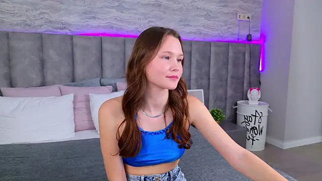 AmeliRoyse online show from 7, 3, 2025