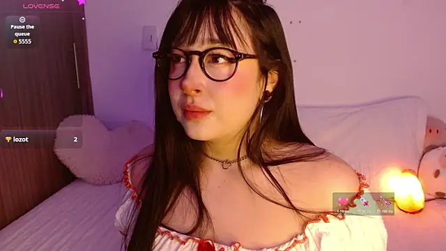 Oliviargf online show from 17, 11, 2025