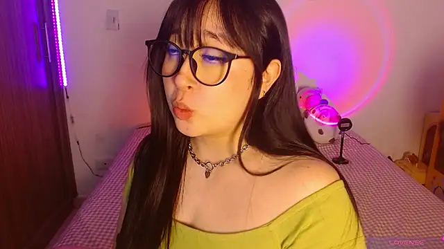 Snapshot of Oliviargf chatting on 9, 8, 2026 Oliviargf online show from 9, 8, 2026