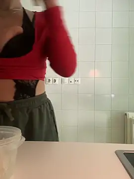 Hannah Kiim online show from 3, 4, 2026