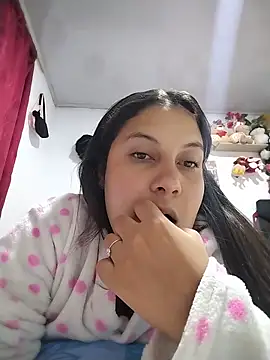 Snapshot of esmeralda_jadees chatting on 17, 6, 2026 esmeralda jadees online show from 17, 6, 2026