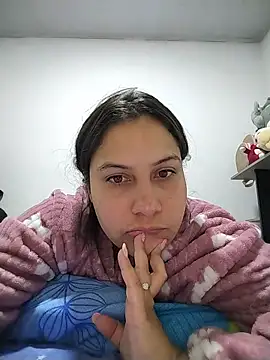 Snapshot of esmeralda_jadees chatting on 26, 7, 2026 esmeralda jadees online show from 26, 7, 2026