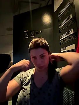 Snapshot of Alicedream5 chatting on 4, 10, 2025 Alicedream5 online show from 4, 10, 2025
