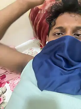 Snapshot of MIRTHICK2002 chatting on 6, 3, 2025 MIRTHICK2002 online show from 6, 3, 2025