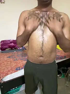 Snapshot of MIRTHICK2002 chatting on 4, 4, 2026 MIRTHICK2002 online show from 4, 4, 2026