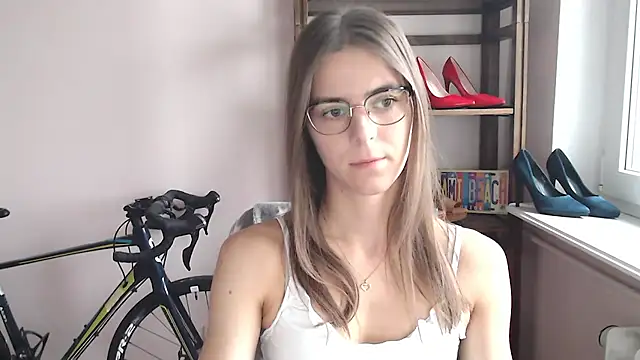 Snapshot of love_megi chatting on 25, 4, 2026 love megi online show from 25, 4, 2026