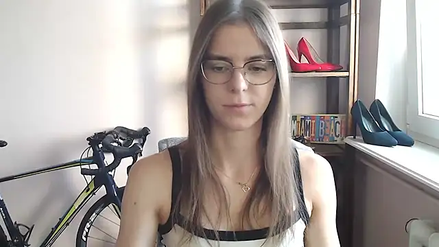 Snapshot of love_megi chatting on 6, 6, 2026 love megi online show from 6, 6, 2026