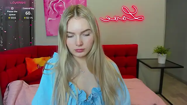 Snapshot of EvelineAmore chatting on 19, 7, 2026 EvelineAmore online show from 19, 7, 2026