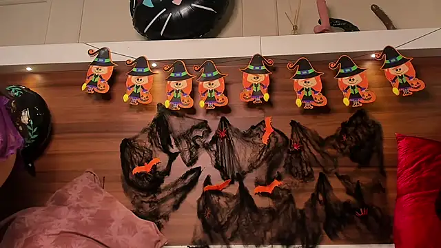 Snapshot of AriadnaHarper chatting on 19, 10, 2025 AriadnaHarper online show from 19, 10, 2025