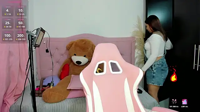 Ashley dolll online show from 2, 2, 2026