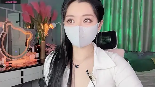 Snapshot of MI_KA22 chatting on 20, 10, 2025 MI KA22 online show from 20, 10, 2025