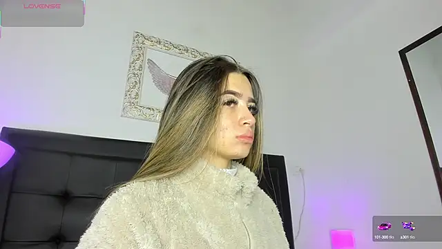 Lola Blondie online show from 25, 9, 2025