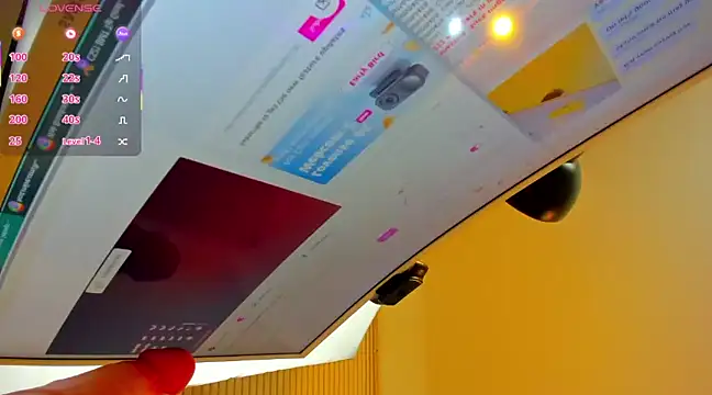  LiilyWong online show from 22, 3, 2025