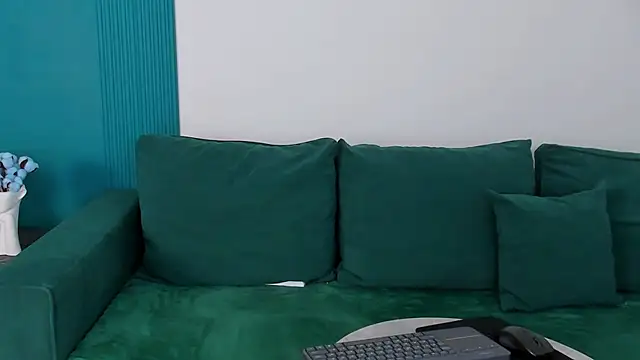 Maya Rogerss online show from 22, 3, 2025