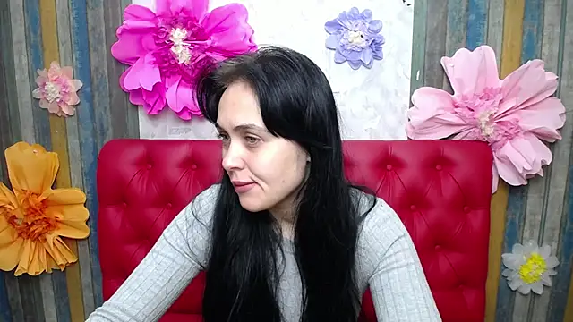 IziPaterson online show from 3, 10, 2025