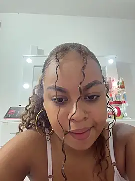 AlesiaCooper online show from 19, 4, 2026