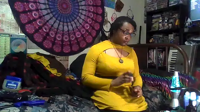 GardeniaFields online show from 24, 11, 2025