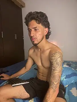 Snapshot of Zayn_kane chatting on 11, 7, 2026 Zayn kane online show from 11, 7, 2026