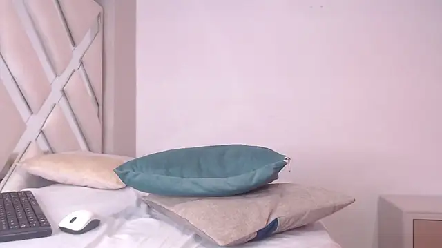 willow smitt online show from 19, 4, 2026