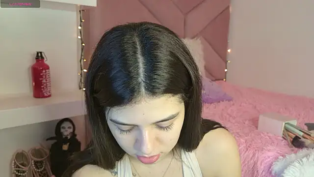 Snapshot of eva_sin18 chatting on 25, 2, 2026 eva sin18 online show from 25, 2, 2026