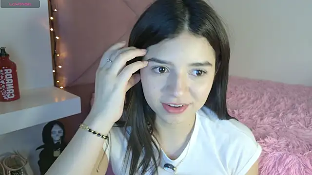 Snapshot of eva_sin18 chatting on 26, 2, 2026 eva sin18 online show from 26, 2, 2026