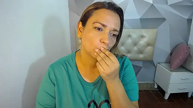 Milf-Prettyboobs online show from 30, 11, 2025