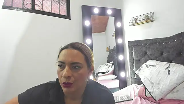 Milf-Prettyboobs online show from 4, 3, 2026