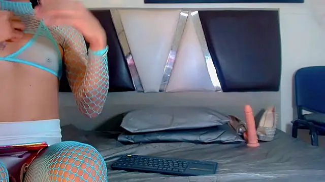 alexsandra kiss online show from 14, 11, 2025