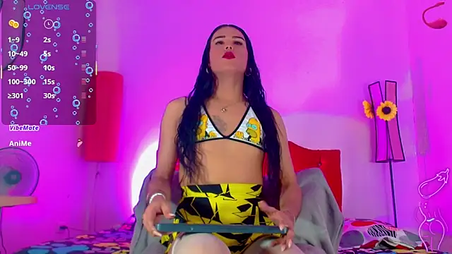 Snapshot of alexsandra_kiss chatting on 27, 4, 2026 alexsandra kiss online show from 27, 4, 2026
