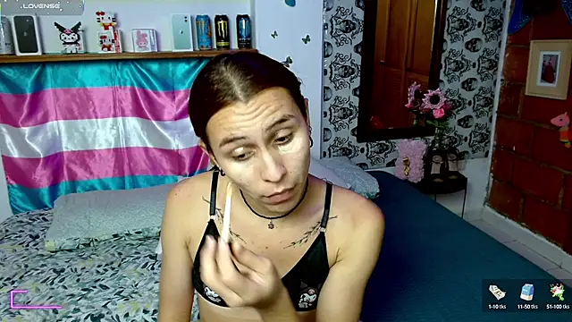 Snapshot of Malud09 chatting on 12, 3, 2025 Malud09 online show from 12, 3, 2025