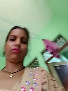 Snapshot of Hotty-Nidhi chatting on 9, 9, 2025 Hotty-Nidhi online show from 9, 9, 2025