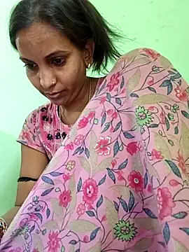 Snapshot of Hotty-Nidhi chatting on 5, 3, 2026 Hotty-Nidhi online show from 5, 3, 2026