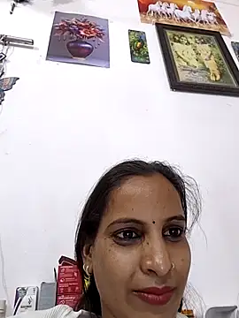 Snapshot of Hotty-Nidhi chatting on 20, 6, 2026 Hotty-Nidhi online show from 20, 6, 2026