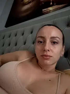 AlexisWhit online show from 5, 10, 2025