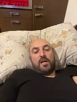 Snapshot of maxxxio12 chatting on 11, 3, 2025 maxxxio12 online show from 11, 3, 2025