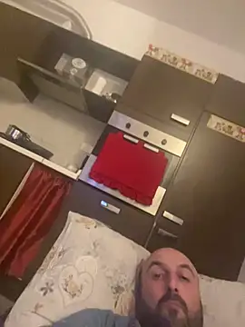 Snapshot of maxxxio12 chatting on 12, 3, 2025 maxxxio12 online show from 12, 3, 2025