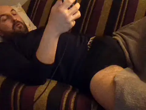 Snapshot of maxxxio12 chatting on 13, 3, 2025 maxxxio12 online show from 13, 3, 2025