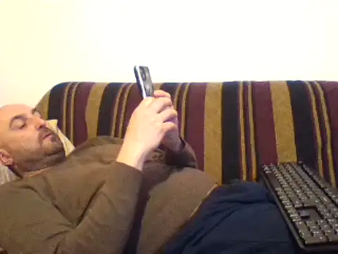 Snapshot of maxxxio12 chatting on 15, 3, 2025 maxxxio12 online show from 15, 3, 2025