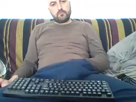 Snapshot of maxxxio12 chatting on 16, 3, 2025 maxxxio12 online show from 16, 3, 2025