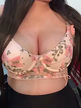 yours chahat online show from 4, 3, 2026