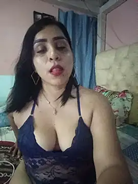 Snapshot of L_ucero chatting on 19, 3, 2025 L ucero online show from 19, 3, 2025