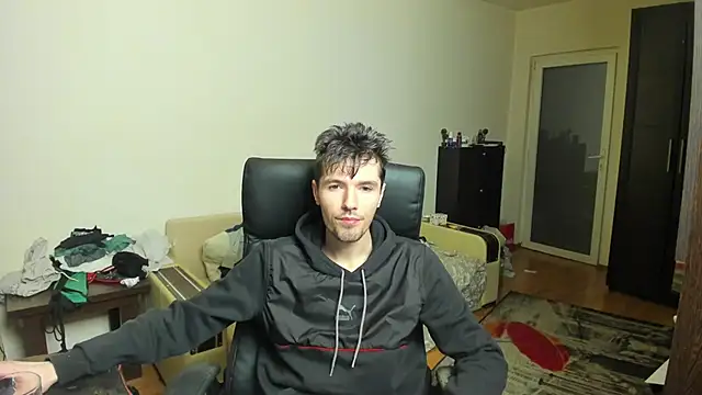 Snapshot of JustinPorno chatting on 17, 9, 2025 JustinPorno online show from 17, 9, 2025