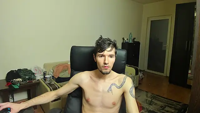 Snapshot of JustinPorno chatting on 14, 10, 2025 JustinPorno online show from 14, 10, 2025