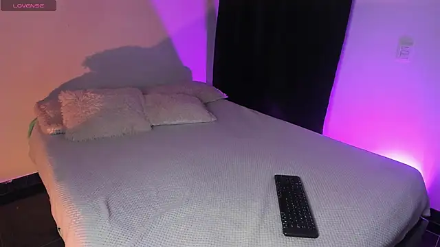 adara evanss online show from 20, 12, 2025