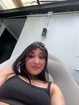 Lilith Thompson online show from 13, 3, 2025