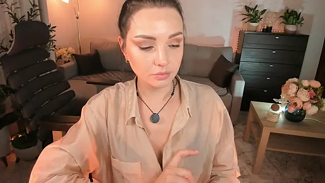 Snapshot of Viki_Bellson chatting on 3, 10, 2025 Viki Bellson online show from 3, 10, 2025