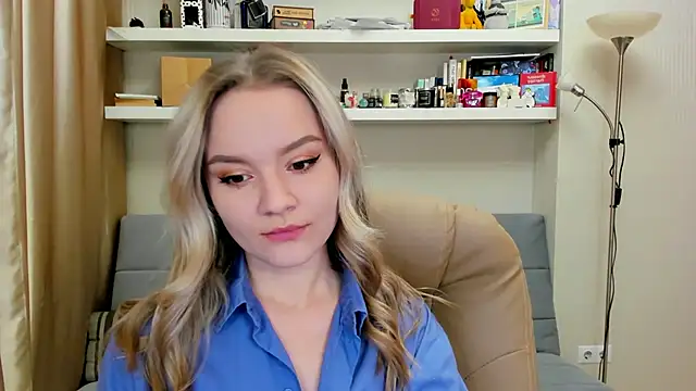 Snapshot of Kara_Smith_ chatting on 9, 12, 2024 Kara Smith online show from 9, 12, 2024