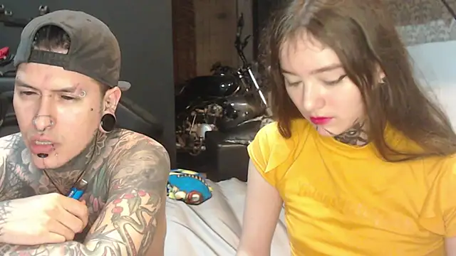 Snapshot of Alucard-Carmila chatting on 21, 3, 2025 Alucard-Carmila online show from 21, 3, 2025