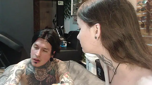 Snapshot of Alucard-Carmila chatting on 2, 11, 2025 Alucard-Carmila online show from 2, 11, 2025