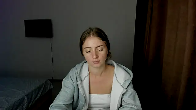 Snapshot of LilyHaart chatting on 17, 9, 2025 LilyHaart online show from 17, 9, 2025